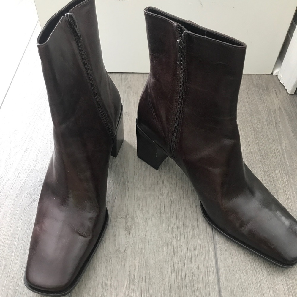 Nine West Brown Ankle Booties 10.5